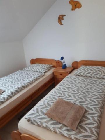 Balatonszárszó Borkuti Panzio Es Apartman المظهر الخارجي الصورة