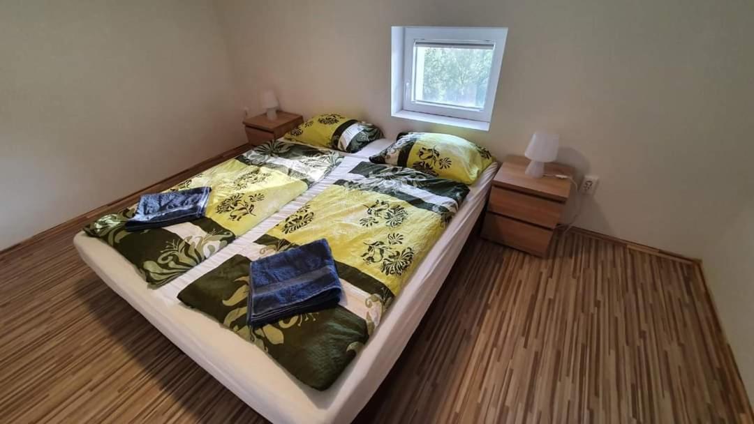Balatonszárszó Borkuti Panzio Es Apartman المظهر الخارجي الصورة